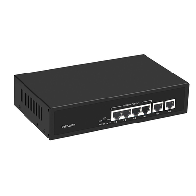 4 porty szybki Ethernet CCTV Poe Switch z 2 miedzianymi łączami górnymi 55W Wprowadzanie prądu przemiennego