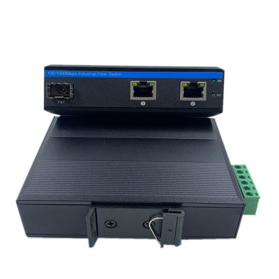 IP40 na szynę Din 2 * porty RJ45 Przemysłowy przełącznik sieciowy 4KV Ethernet Ochrona przeciwprzepięciowa