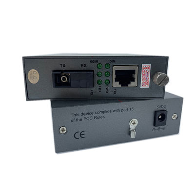 Konwerter mediów światłowodowych Gigabit Ethernet z automatycznym wykrywaniem 10/100/1000 Mb / s