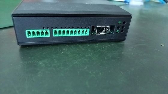 Przemysłowy konwerter optyczny RS485 RS422 RS485 Konwerter seryjny do światłowodu Modem światłowodowy