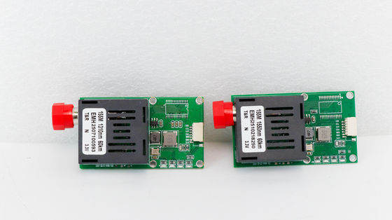 Moduł drona dronowego z włóknem optycznym o długości 80 km UAV Transceiver optyczny z 1-kanałowym wideo analogowym i 1-kanałowymi danymi TTL dla platform UAV DC 5.5-26V