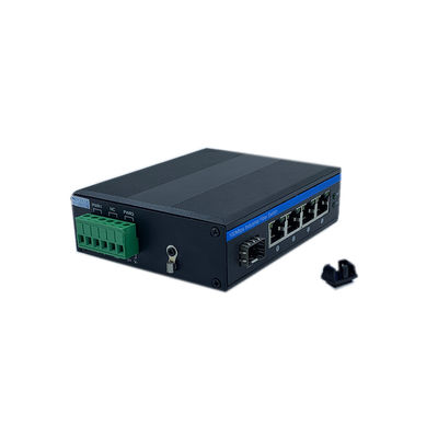 Przemysłowy przełącznik POE z 1 portem SFP i 4 portami RJ45 do instalacji kolei DIN